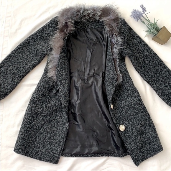 NWOT Fur trim coat, marbled grey, wool, size XS/S, gold button. - Picture 2 of 8
